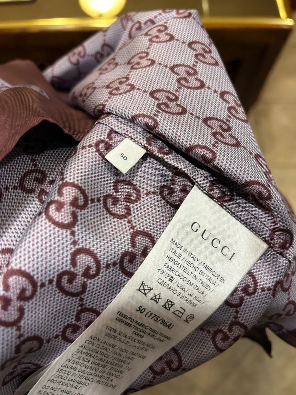 Men’s Gucci Printed Silk Twill Bowling Shirt. Size 50/Large.  Made in Italy.